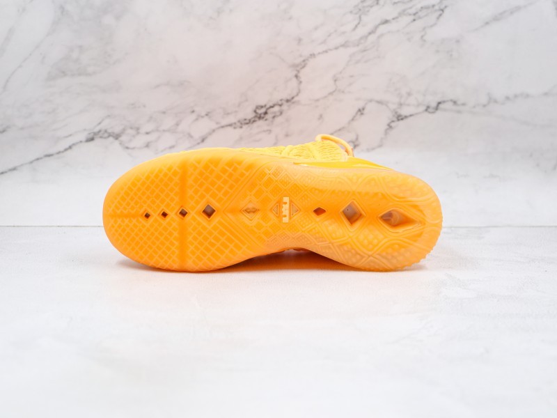 Nike LeBron 18 Modelo 107M - Modo Zapatillas | zapatillas en descuento