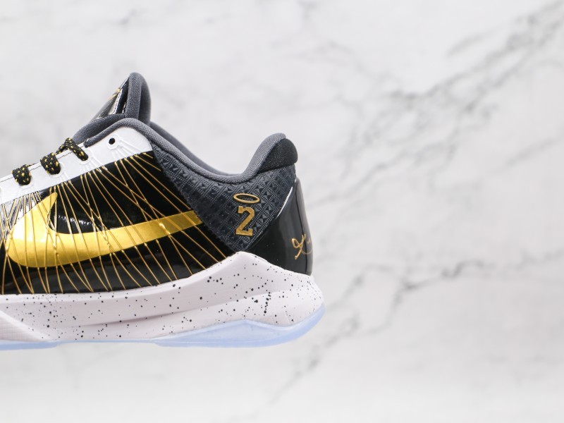 Nike Kobe 11 EM  Modelo 111M - Modo Zapatillas | zapatillas en descuento