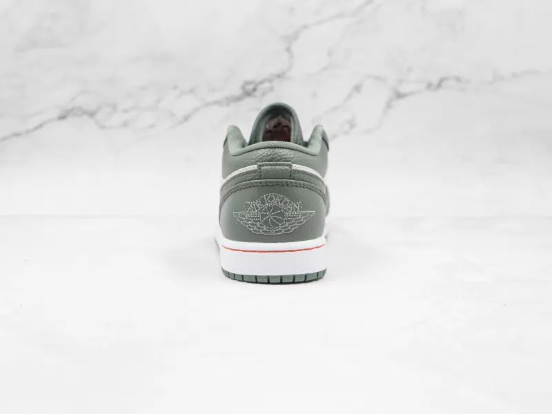 Nike Air Jordan 1 Low Modelo 108M - Imagenes Modo Zapatillas | Moda Zapatillas Hombre · Zapatillas de Mujer | Nike · Adidas