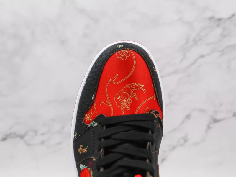 Nike Air Jordan 1 Low Modelo 125M - Imagenes Modo Zapatillas | Moda Zapatillas Hombre · Zapatillas de Mujer | Nike · Adidas