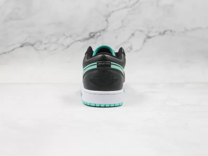 Nike Air Jordan 1 Low Modelo 130H - Imagenes Modo Zapatillas | Moda Zapatillas Hombre · Zapatillas de Mujer | Nike · Adidas