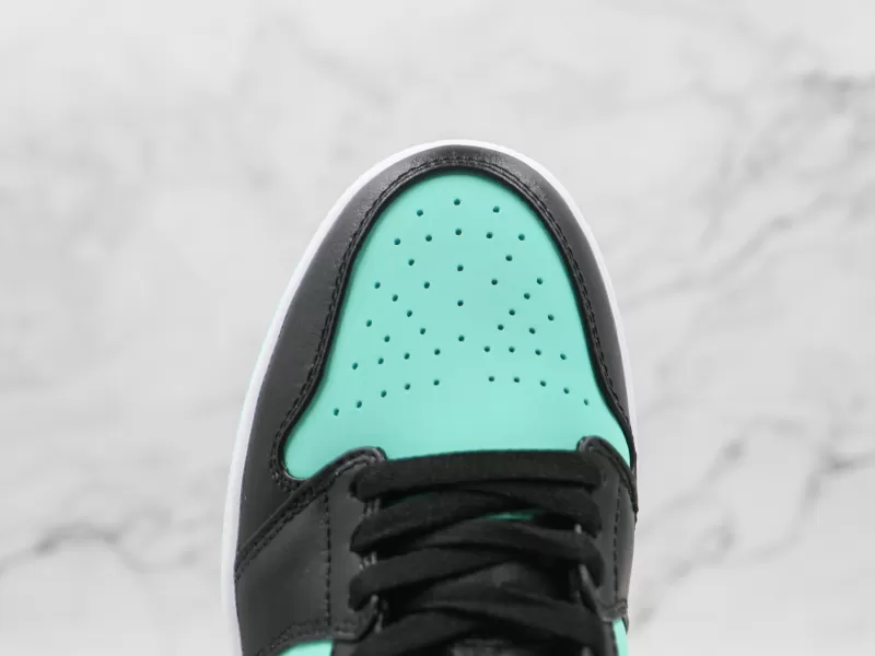Nike Air Jordan 1 Low Modelo 130M - Imagenes Modo Zapatillas | Moda Zapatillas Hombre · Zapatillas de Mujer | Nike · Adidas