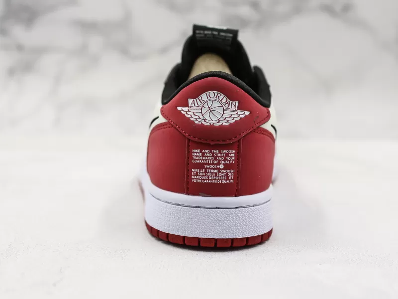 Nike Air Jordan 1 Low Modelo 140H - Imagenes Modo Zapatillas | Moda Zapatillas Hombre · Zapatillas de Mujer | Nike · Adidas