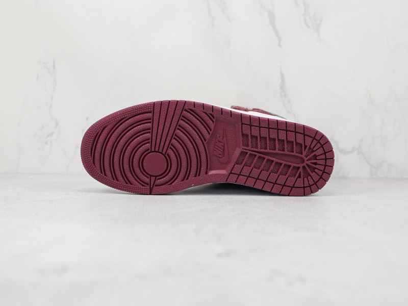 Nike Air Jordan 1 High “Bordeaux” Modelo 207H - Modo Zapatillas | zapatillas en descuento