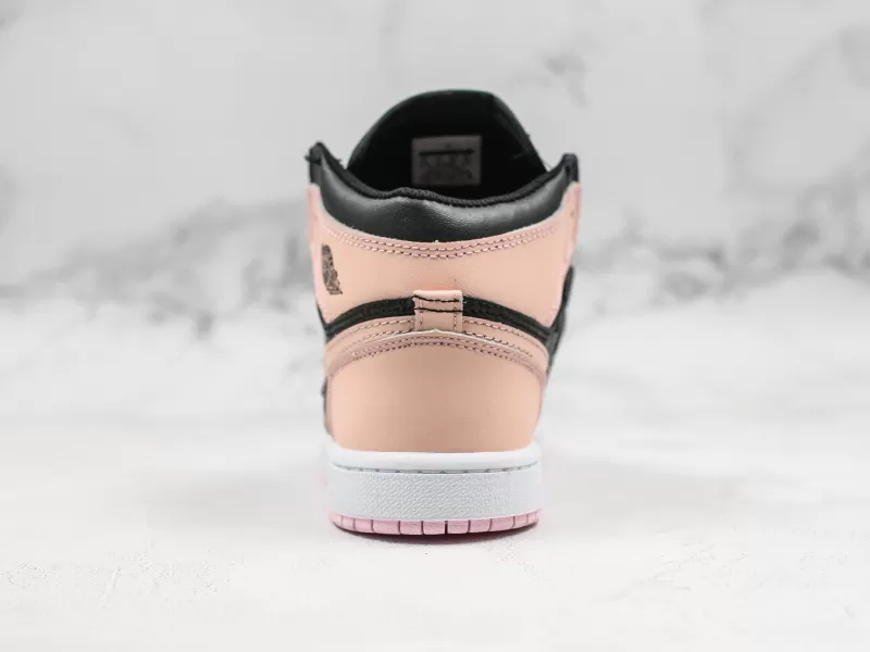 Nike Air Jordan 1 Mid Modelo 106 - Imagenes Modo Zapatillas | Moda Zapatillas Hombre · Zapatillas de Mujer | Nike · Adidas
