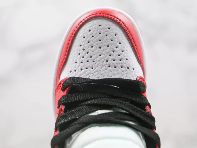 Nike Air Jordan 1 Mid Modelo 119H - Imagenes Modo Zapatillas | Moda Zapatillas Hombre · Zapatillas de Mujer | Nike · Adidas