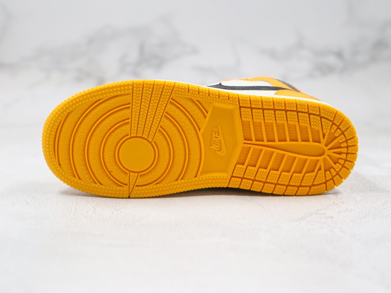 Nike Air Jordan 1 Mid Modelo 124M - Modo Zapatillas | zapatillas en descuento