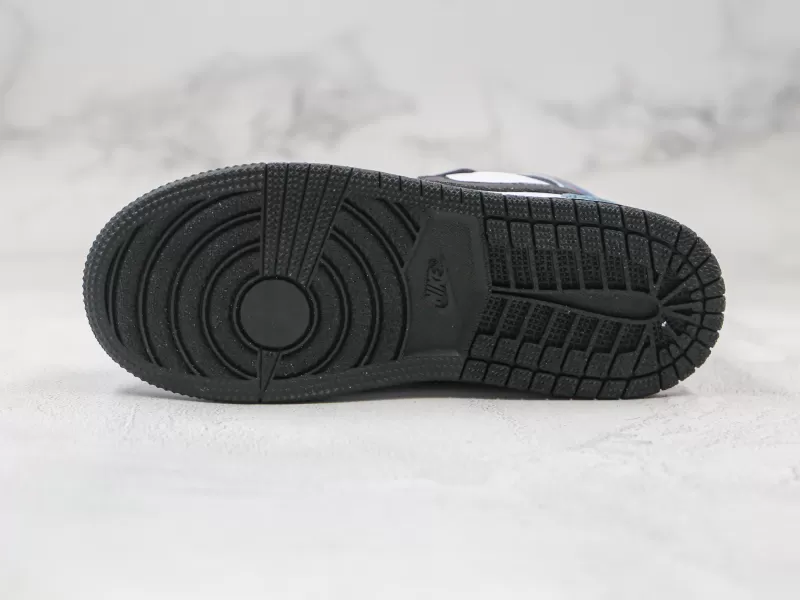 Nike Air Jordan 1 Mid “Shattered Backboard” Modelo 125H - Imagenes Modo Zapatillas | Moda Zapatillas Hombre · Zapatillas de Mujer | Nike · Adidas