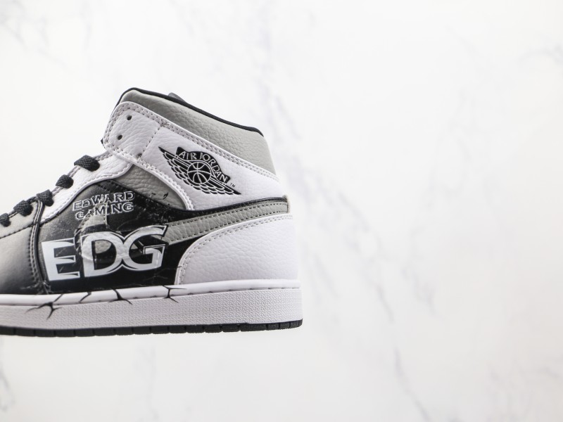 Nike Air Jordan 1 Mid Modelo 204M - Modo Zapatillas | zapatillas en descuento