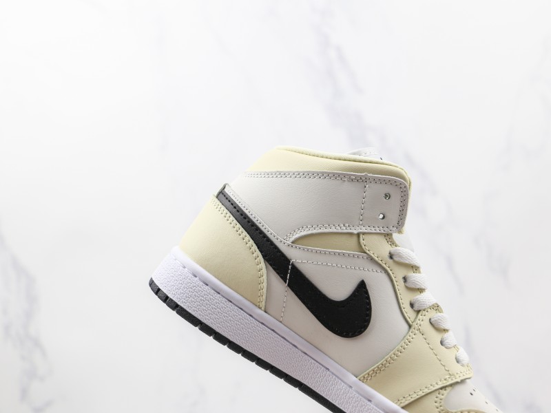 Nike Air Jordan 1 Mid  Modelo 228M - Modo Zapatillas | zapatillas en descuento