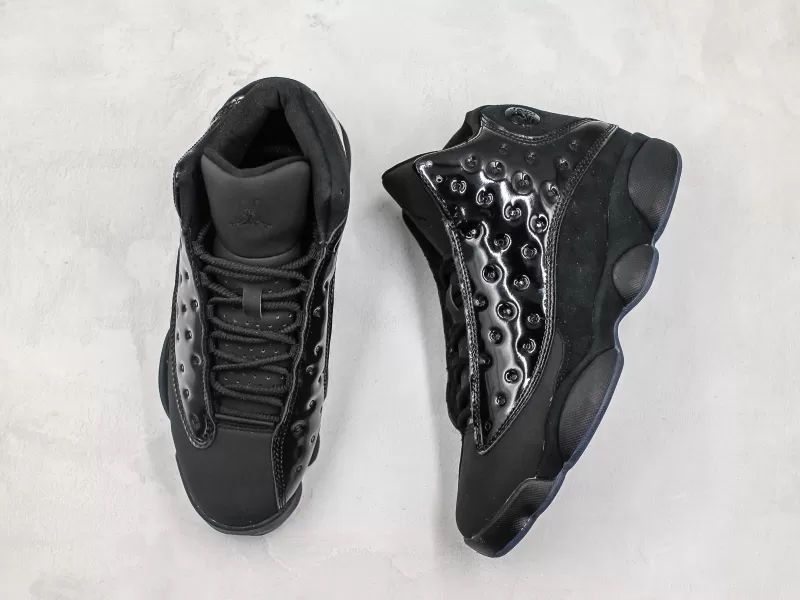 Nike Air Jordan 13 “Cap And Gown” Modelo 116H - Imagenes Modo Zapatillas | Moda Zapatillas Hombre · Zapatillas de Mujer | Nike · Adidas