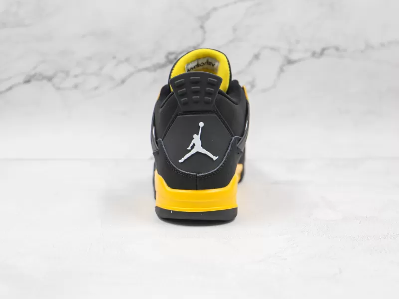 Nike Air Jordan 4 "Tinker Hatfield" Modelo 201H - Imagenes Modo Zapatillas | Moda Zapatillas Hombre · Zapatillas de Mujer | Nike · Adidas