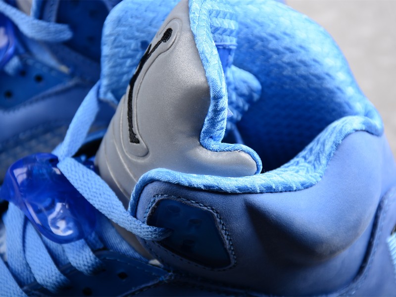 Nike Air Jordan 5 Retro UNC University Blue - Modo Zapatillas | zapatillas en descuento