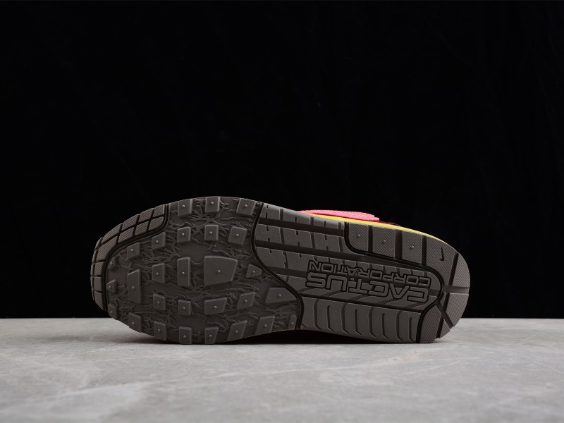 Nike Air Max 1 Travis Scott Cactus Jack Pink and Saturn Gold Two - Modo Zapatillas | zapatillas en descuento