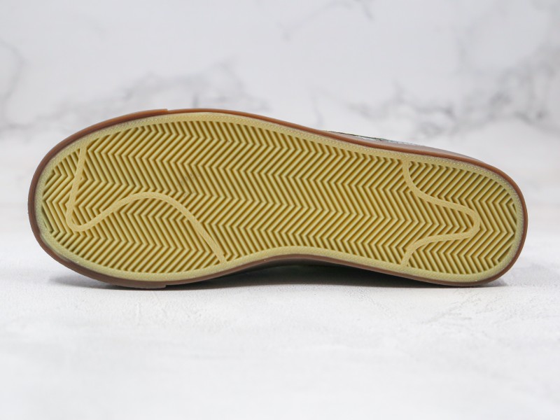 Nike Blazer Mid 77 Modelo 104H - Modo Zapatillas | zapatillas en descuento