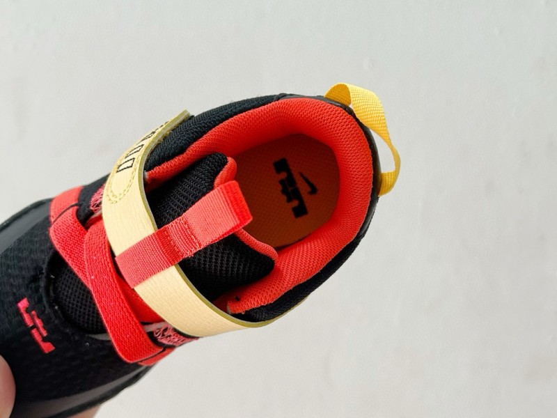 NIKE LEBRON WITNESS || Nike LeBron Witness para niños || Zapatillas de LeBron James || LEBRON.WITNESS.006 - Modo Zapatillas | zapatillas en descuento