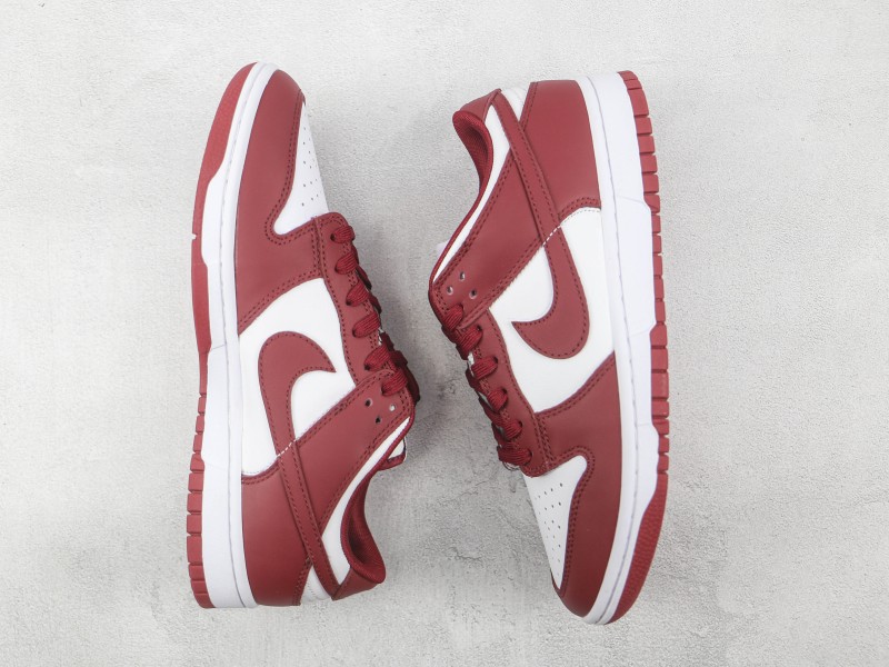 Nike SB Dunk Low "Team Red" Modelo 409H - Modo Zapatillas | zapatillas en descuento