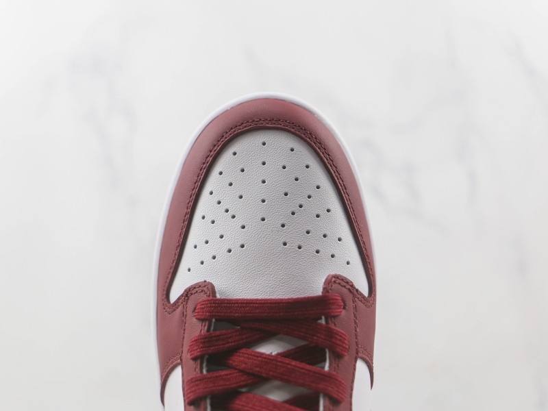 Nike SB Dunk Low "Team Red" Modelo 409H - Modo Zapatillas | zapatillas en descuento