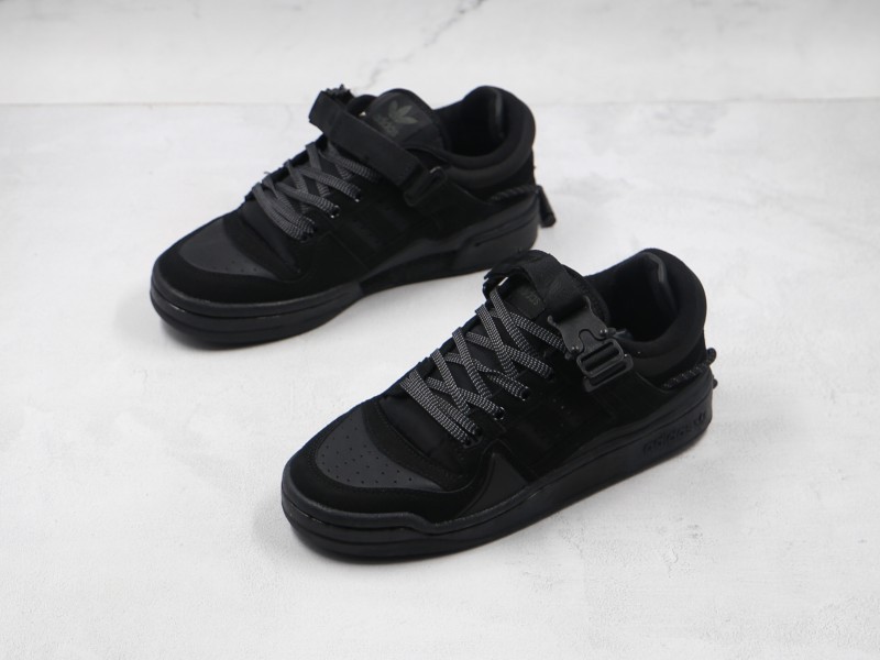 Zapatilla Bad Bunny negro - Modo Zapatillas | zapatillas en descuento