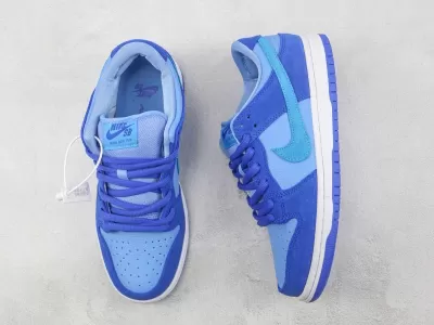 Nike SB Dunk Low "Blue Raspberry" Modelo 315M